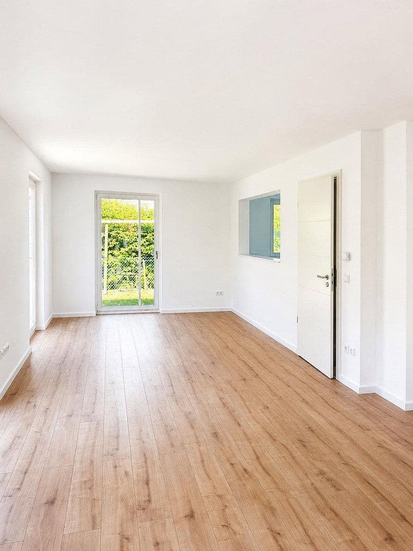 Predaj domu 144 m², pozemek 574 m², Isarstr, Ludwigsfelde, Brandenbursko Predaj domu 144 m², pozemek 574 m², Isarstr, Ludwigsfelde, Brandenbursko