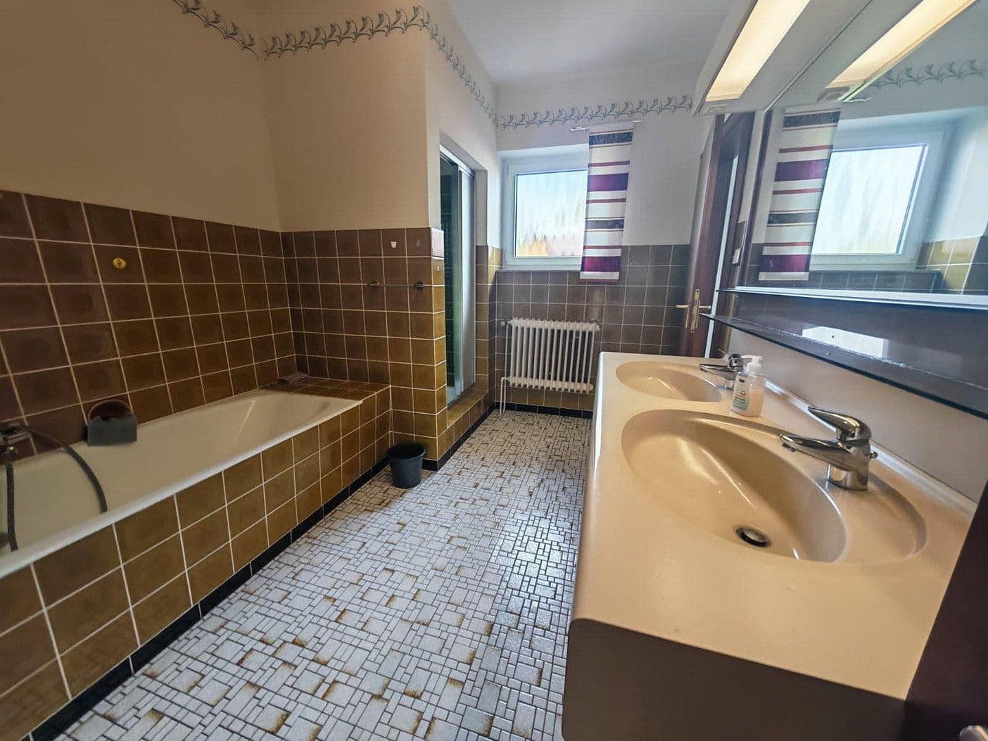 Predaj domu 212 m², pozemek 820 m², Luchtenburg 34, Twistringen, Dolné Sasko Predaj domu 212 m², pozemek 820 m², Luchtenburg 34, Twistringen, Dolné Sasko