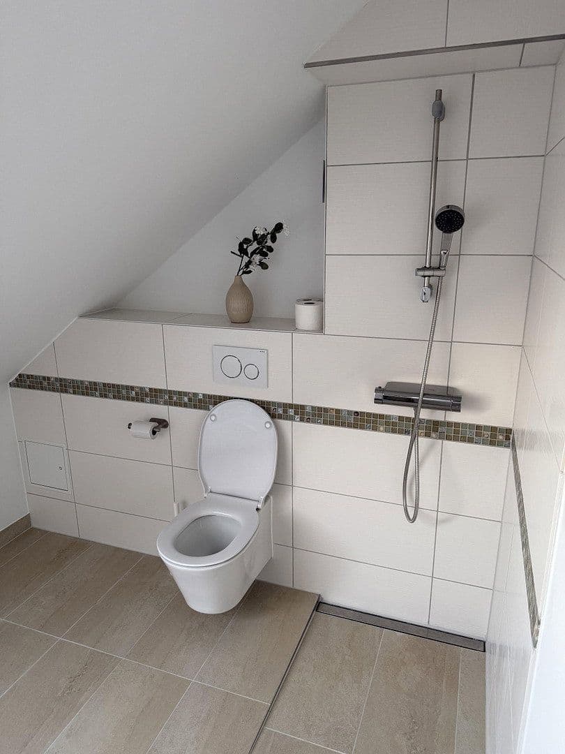 Predaj domu 141 m², pozemek 131 m², Kandisweg 9, Groß-Gerau, Hesensko Predaj domu 141 m², pozemek 131 m², Kandisweg 9, Groß-Gerau, Hesensko
