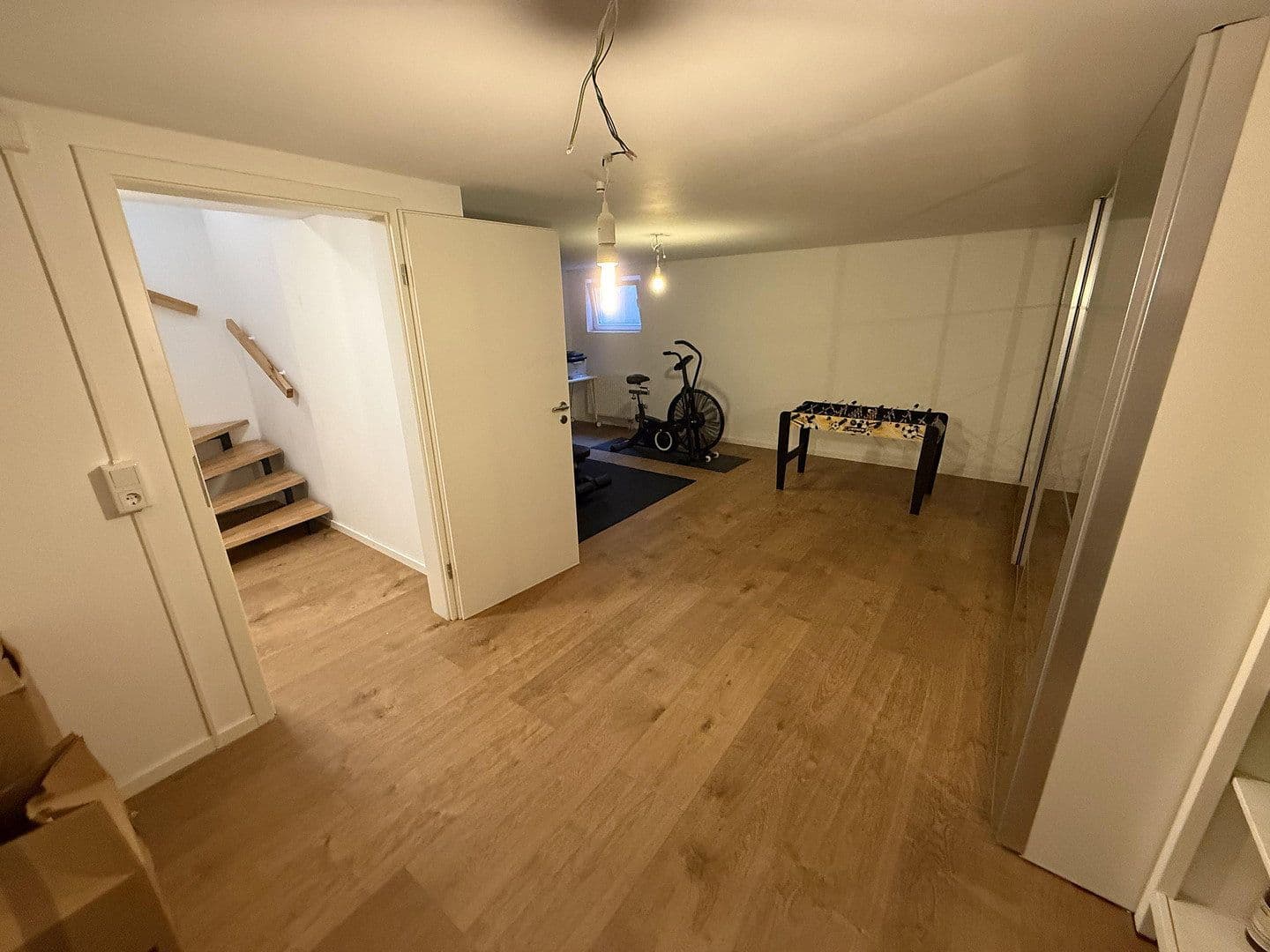 Predaj domu 141 m², pozemek 131 m², Kandisweg 9, Groß-Gerau, Hesensko Predaj domu 141 m², pozemek 131 m², Kandisweg 9, Groß-Gerau, Hesensko