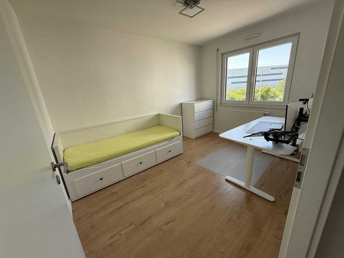 Predaj domu 141 m², pozemek 131 m², Kandisweg 9, Groß-Gerau, Hesensko Predaj domu 141 m², pozemek 131 m², Kandisweg 9, Groß-Gerau, Hesensko