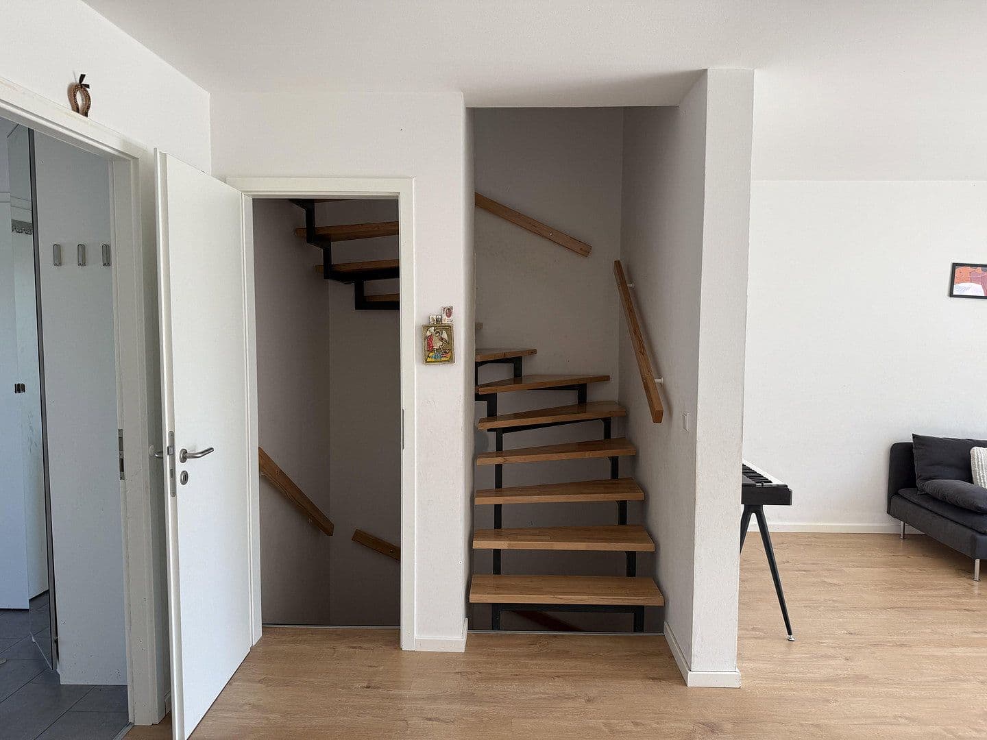 Predaj domu 141 m², pozemek 131 m², Kandisweg 9, Groß-Gerau, Hesensko Predaj domu 141 m², pozemek 131 m², Kandisweg 9, Groß-Gerau, Hesensko