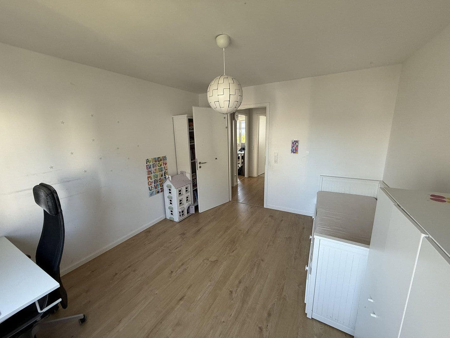 Predaj domu 141 m², pozemek 131 m², Kandisweg 9, Groß-Gerau, Hesensko Predaj domu 141 m², pozemek 131 m², Kandisweg 9, Groß-Gerau, Hesensko
