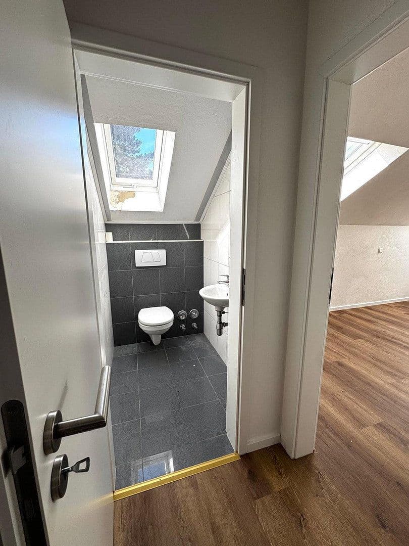 Prenájom bytu 3-izbový 85 m², Nibelungenstraße 160, Lautertal (Odenwald), Hesensko Prenájom bytu 3-izbový 85 m², Nibelungenstraße 160, Lautertal (Odenwald), Hesensko