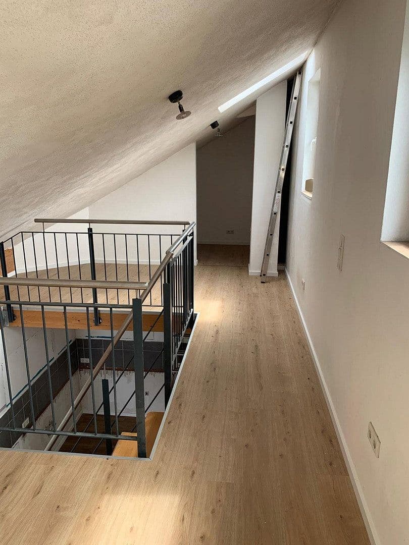 Prenájom bytu 3-izbový 85 m², Nibelungenstraße 160, Lautertal (Odenwald), Hesensko Prenájom bytu 3-izbový 85 m², Nibelungenstraße 160, Lautertal (Odenwald), Hesensko