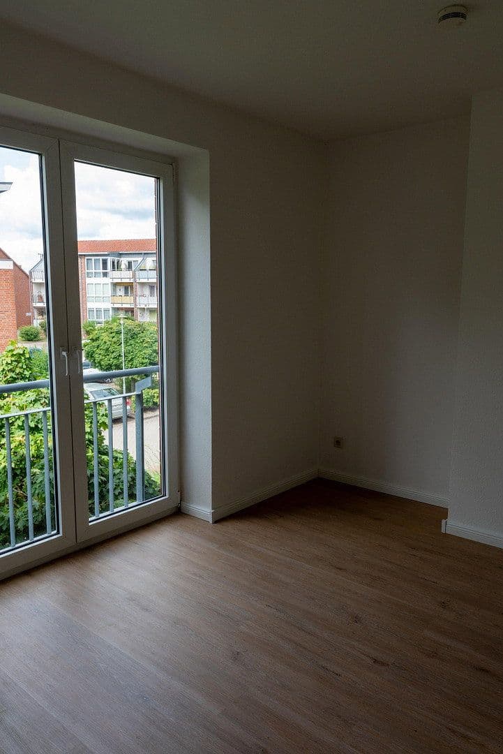 Prenájom bytu 3-izbový 71 m², Haldensleben, Sasko-Anhaltsko Prenájom bytu 3-izbový 71 m², Haldensleben, Sasko-Anhaltsko
