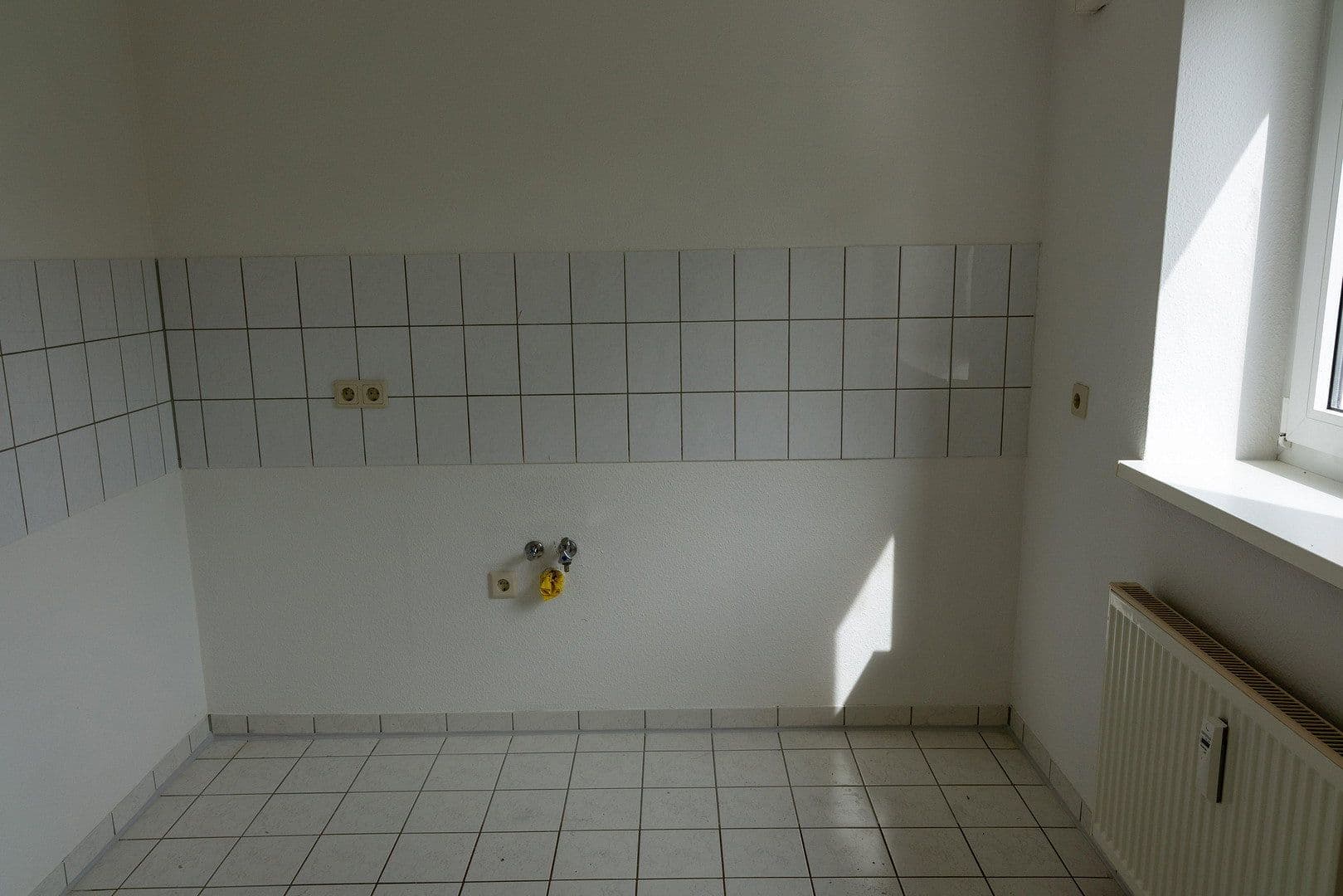 Prenájom bytu 3-izbový 71 m², Haldensleben, Sasko-Anhaltsko Prenájom bytu 3-izbový 71 m², Haldensleben, Sasko-Anhaltsko