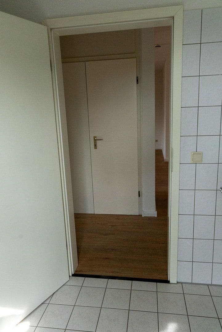 Prenájom bytu 3-izbový 71 m², Haldensleben, Sasko-Anhaltsko Prenájom bytu 3-izbový 71 m², Haldensleben, Sasko-Anhaltsko