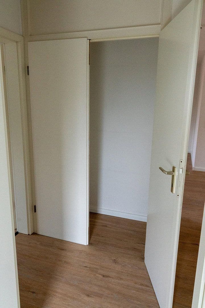 Prenájom bytu 3-izbový 71 m², Haldensleben, Sasko-Anhaltsko Prenájom bytu 3-izbový 71 m², Haldensleben, Sasko-Anhaltsko