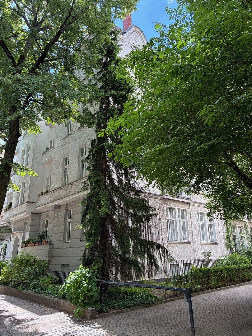 Predaj bytu 4-izbový 130 m², Berlin, Berlín Predaj bytu 4-izbový 130 m², Berlin, Berlín