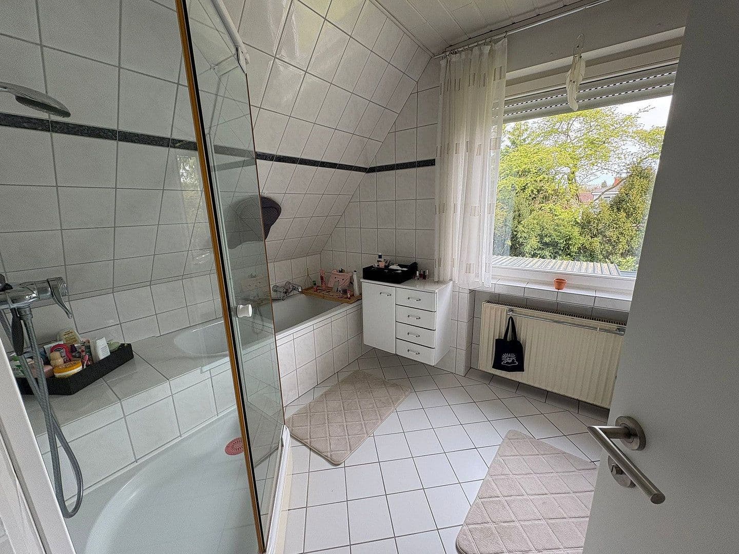 Predaj domu 120 m², pozemek 737 m², Am Kamp 25, Papenburg, Dolné Sasko Predaj domu 120 m², pozemek 737 m², Am Kamp 25, Papenburg, Dolné Sasko