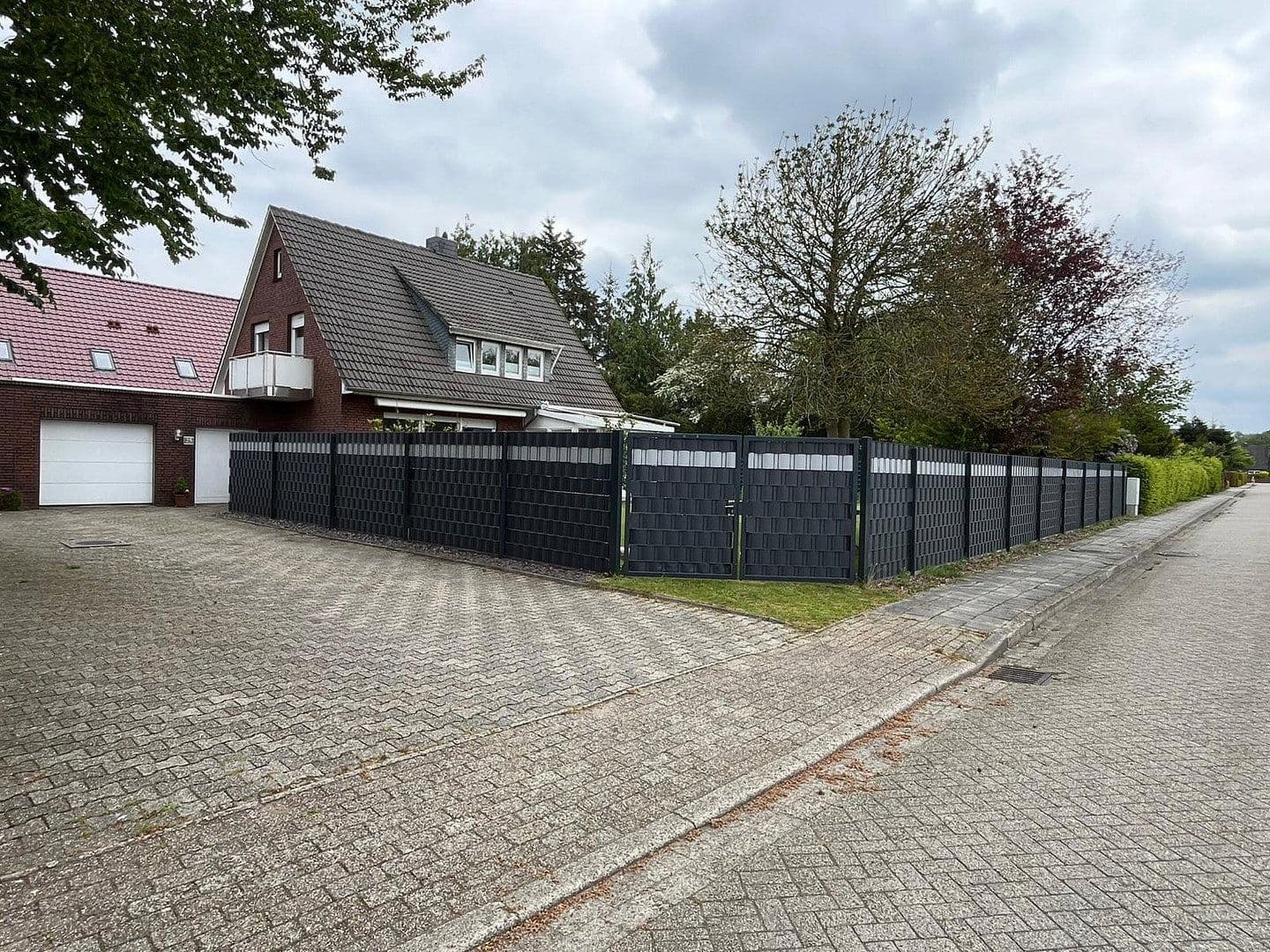 Predaj domu 120 m², pozemek 737 m², Am Kamp 25, Papenburg, Dolné Sasko Predaj domu 120 m², pozemek 737 m², Am Kamp 25, Papenburg, Dolné Sasko