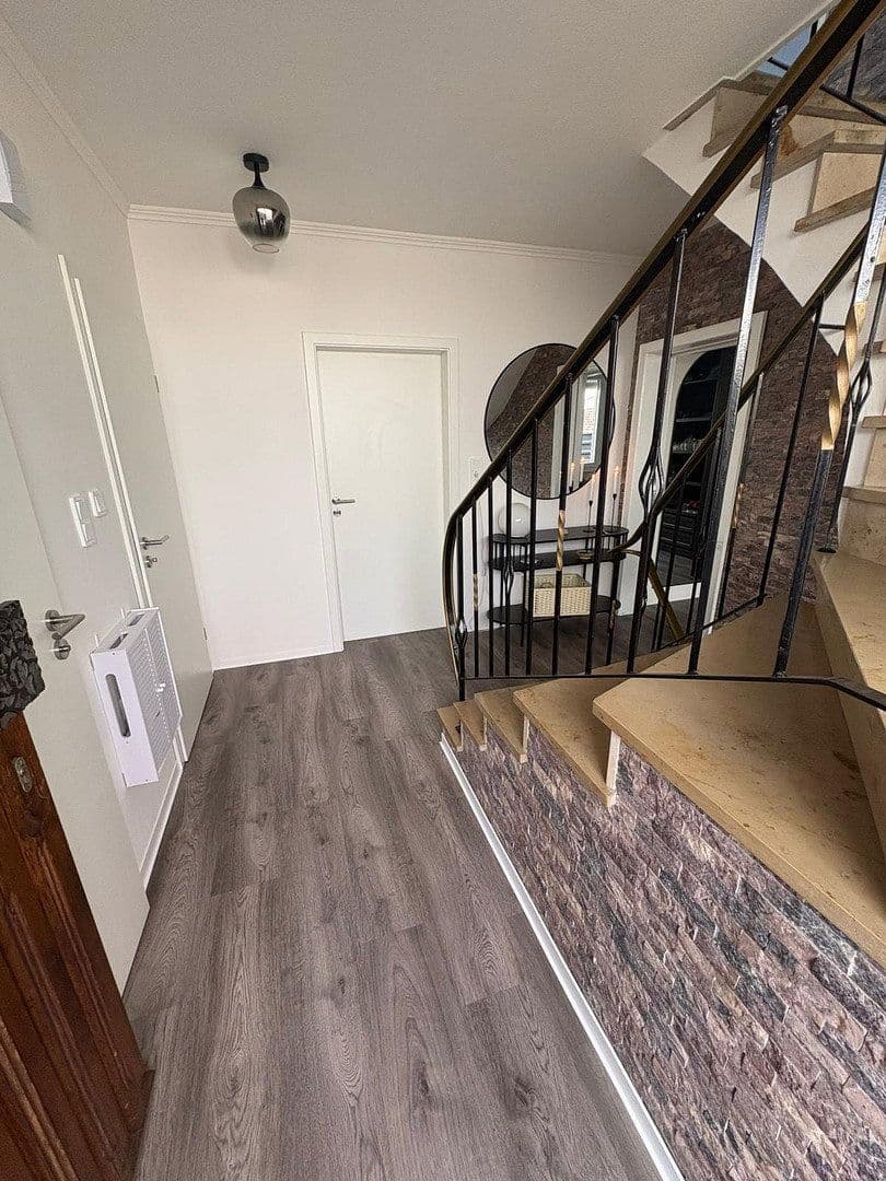 Predaj domu 120 m², pozemek 737 m², Am Kamp 25, Papenburg, Dolné Sasko Predaj domu 120 m², pozemek 737 m², Am Kamp 25, Papenburg, Dolné Sasko