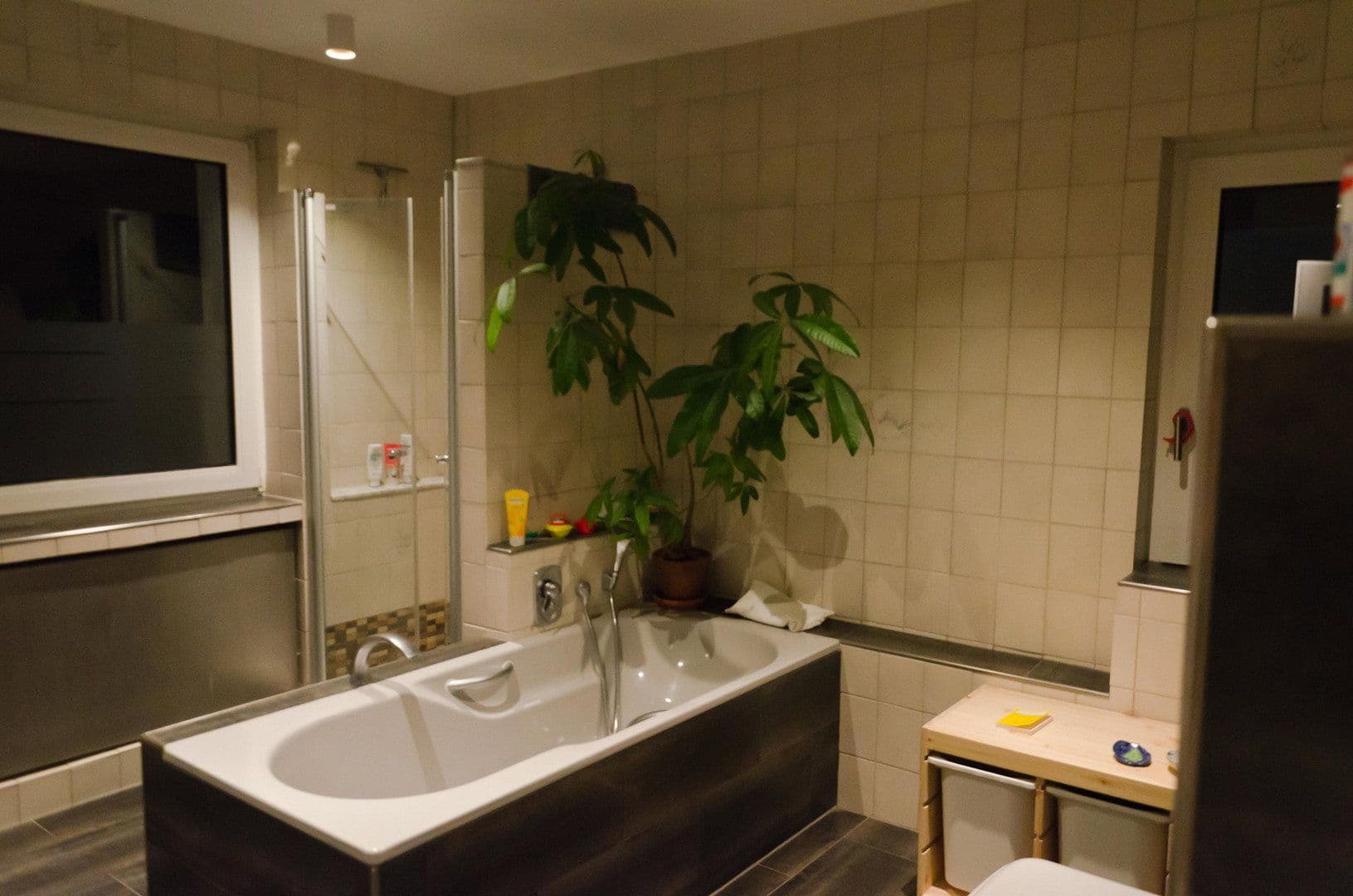 Prenájom bytu 7-izbový 141 m², Kassel, Hesensko Prenájom bytu 7-izbový 141 m², Kassel, Hesensko
