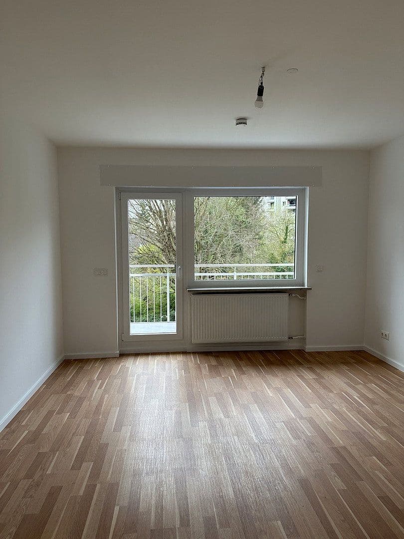 Prenájom domu 192 m², pozemek 539 m², Mühltal, Hesensko Prenájom domu 192 m², pozemek 539 m², Mühltal, Hesensko