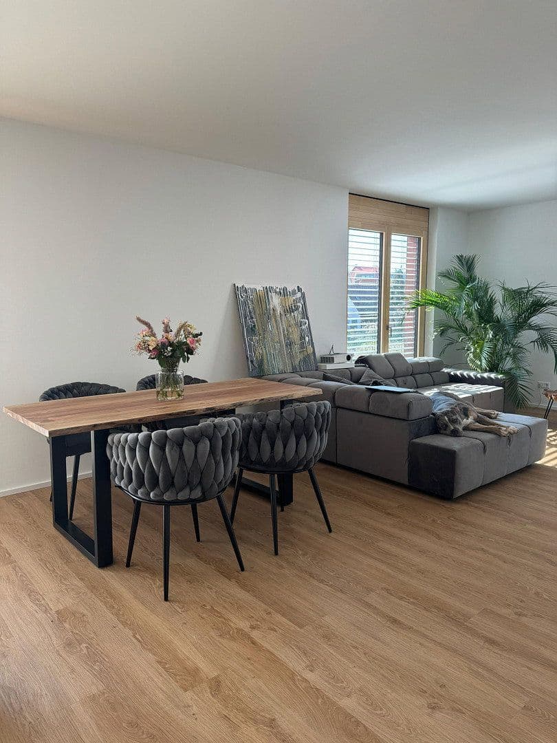 Prenájom bytu 3-izbový 113 m², Wilhelm-Schussen-Str. 44, Bad Schussenried, Bádensko-Wurttembersko Prenájom bytu 3-izbový 113 m², Wilhelm-Schussen-Str. 44, Bad Schussenried, Bádensko-Wurttembersko