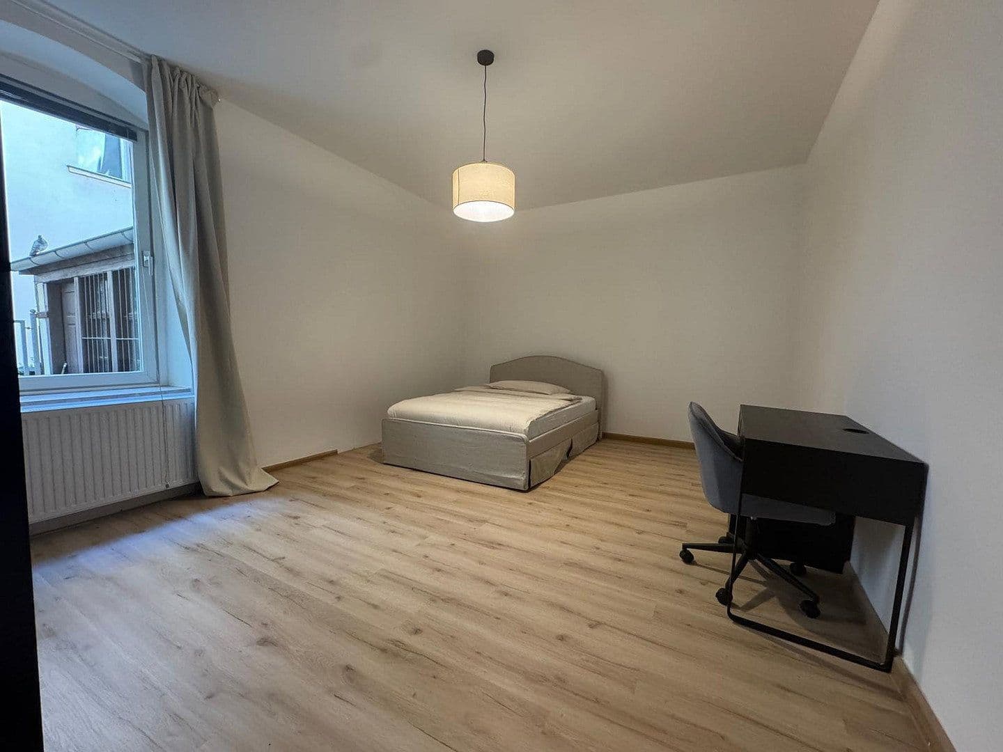 Prenájom bytu 15 m², Nürnberger Straße 59, Fürth, Bavorsko Prenájom bytu 15 m², Nürnberger Straße 59, Fürth, Bavorsko