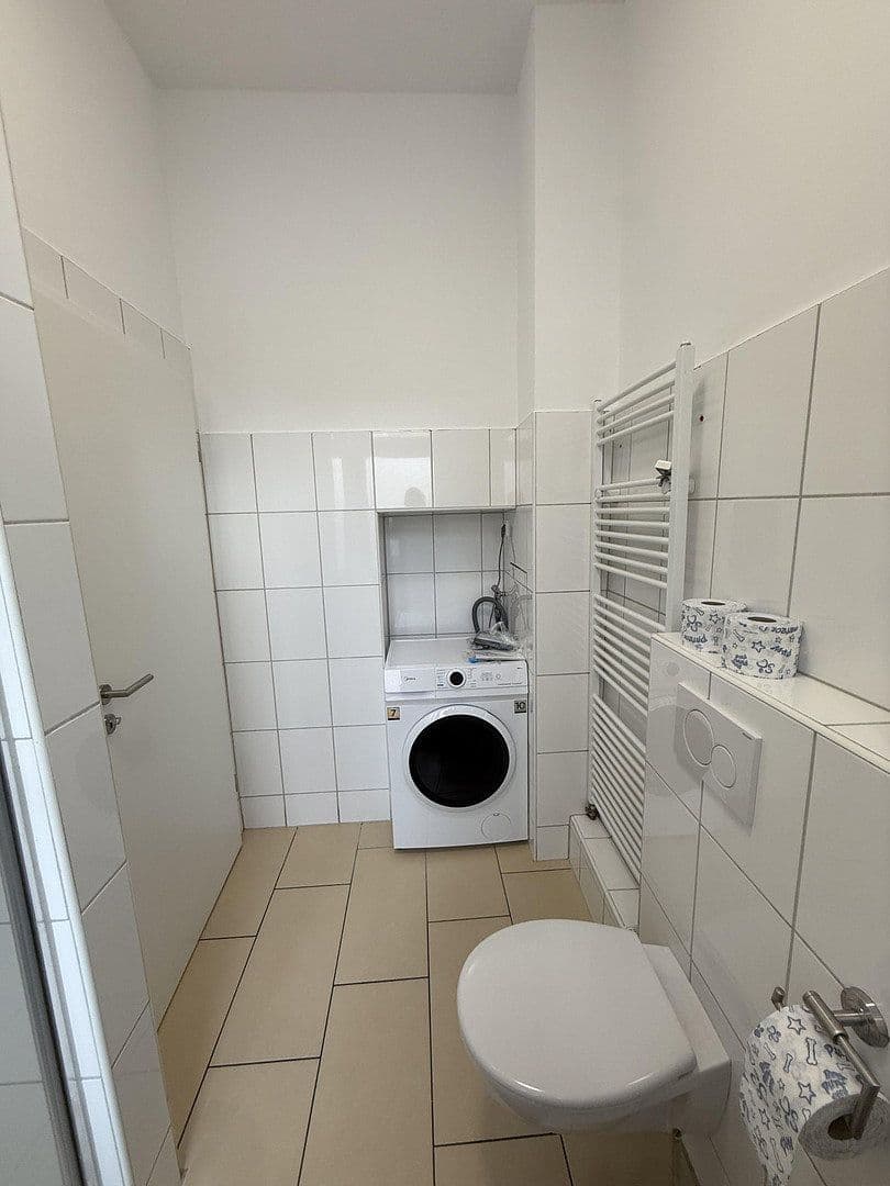 Prenájom bytu 14 m², Holzschuherstraße 19, Nürnberg, Bavorsko Prenájom bytu 14 m², Holzschuherstraße 19, Nürnberg, Bavorsko