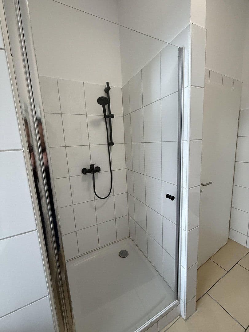 Prenájom bytu 14 m², Holzschuherstraße 19, Nürnberg, Bavorsko Prenájom bytu 14 m², Holzschuherstraße 19, Nürnberg, Bavorsko