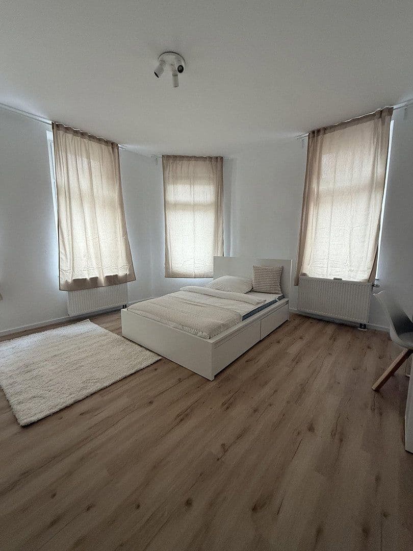 Prenájom bytu 14 m², Holzschuherstraße 19, Nürnberg, Bavorsko Prenájom bytu 14 m², Holzschuherstraße 19, Nürnberg, Bavorsko