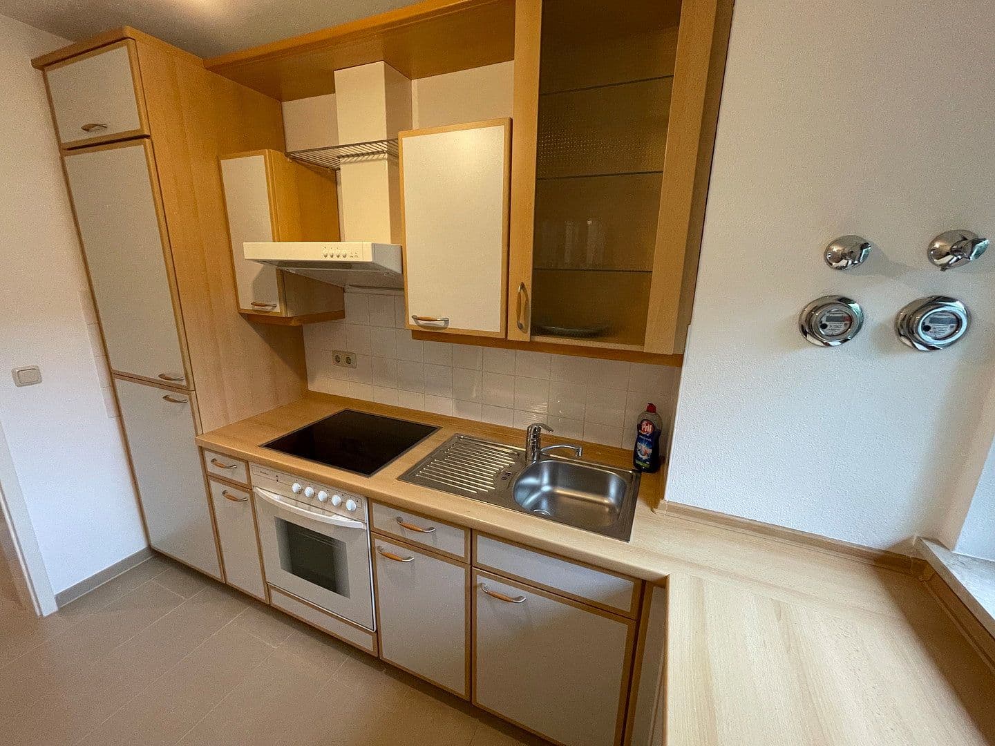 Prenájom bytu 3-izbový 75 m², Polkostraße 38a, München, Bavorsko Prenájom bytu 3-izbový 75 m², Polkostraße 38a, München, Bavorsko