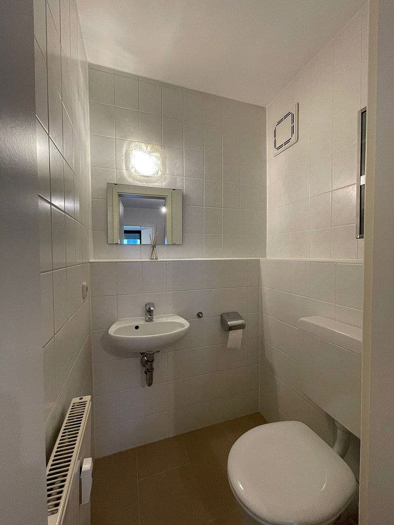 Prenájom bytu 3-izbový 75 m², Polkostraße 38a, München, Bavorsko Prenájom bytu 3-izbový 75 m², Polkostraße 38a, München, Bavorsko