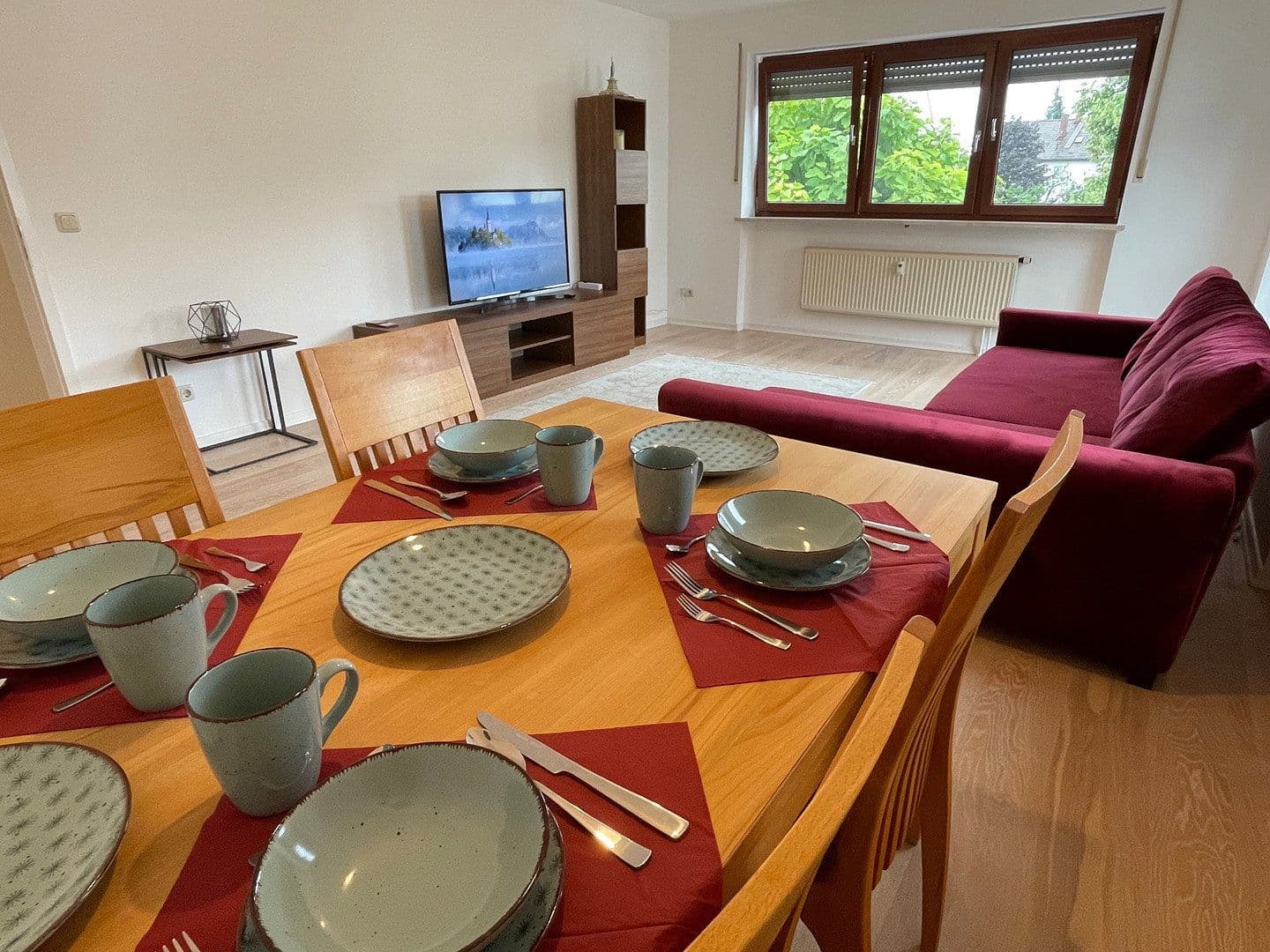 Prenájom bytu 3-izbový 75 m², Polkostraße 38a, München, Bavorsko Prenájom bytu 3-izbový 75 m², Polkostraße 38a, München, Bavorsko