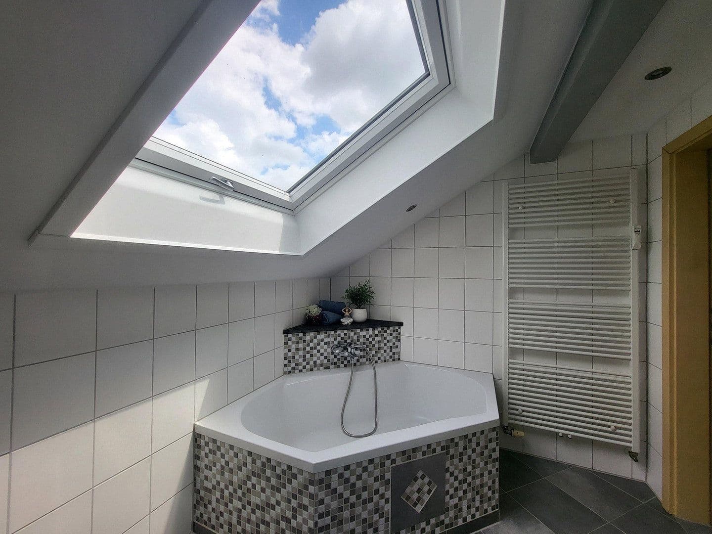 Prenájom bytu 4-izbový 78 m², Türkheim, Bavorsko Prenájom bytu 4-izbový 78 m², Türkheim, Bavorsko