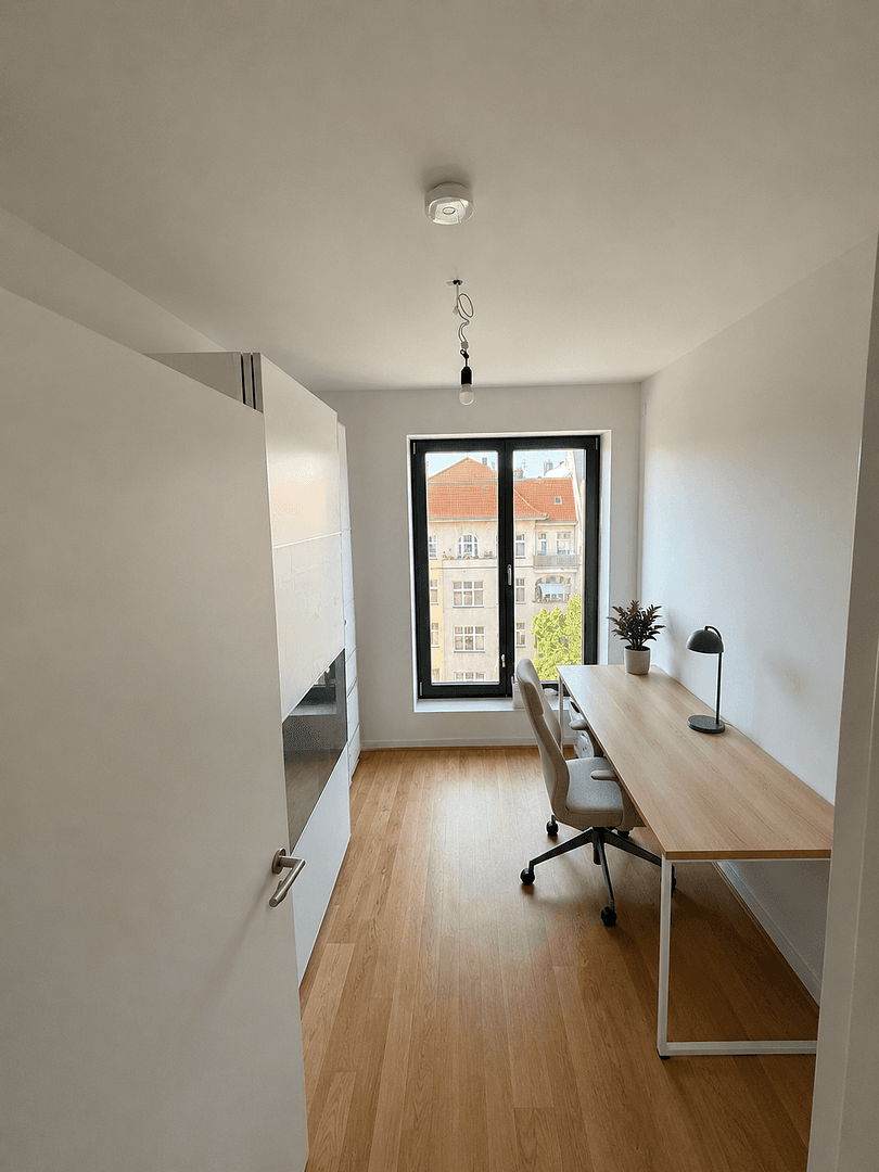 Predaj bytu 4-izbový 97 m², Berlin, Berlín Predaj bytu 4-izbový 97 m², Berlin, Berlín
