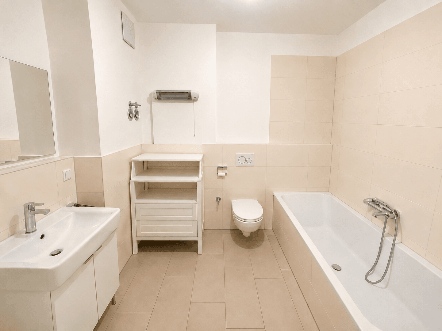 Predaj bytu 4-izbový 97 m², Berlin, Berlín Predaj bytu 4-izbový 97 m², Berlin, Berlín