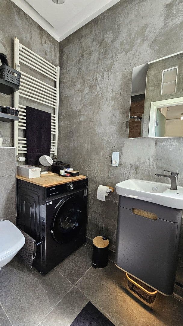 Prenájom bytu 1-izbový 40 m², Berlin, Berlín Prenájom bytu 1-izbový 40 m², Berlin, Berlín