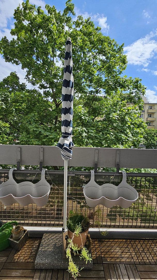 Prenájom bytu 1-izbový 40 m², Berlin, Berlín Prenájom bytu 1-izbový 40 m², Berlin, Berlín