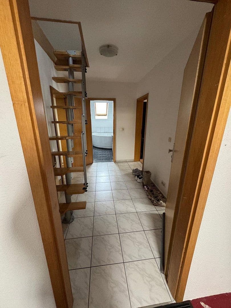 Prenájom bytu 3-izbový 89 m², Am Krüzweg 70, Bochum, Severné Porýnie - Westfálsko Prenájom bytu 3-izbový 89 m², Am Krüzweg 70, Bochum, Severné Porýnie - Westfálsko