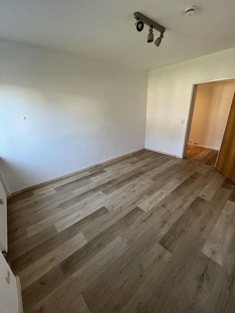 Prenájom bytu 3-izbový 86 m², Möhrendorf, Bavorsko Prenájom bytu 3-izbový 86 m², Möhrendorf, Bavorsko
