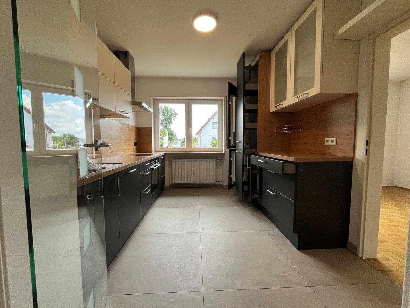 Prenájom bytu 3-izbový 86 m², Möhrendorf, Bavorsko Prenájom bytu 3-izbový 86 m², Möhrendorf, Bavorsko