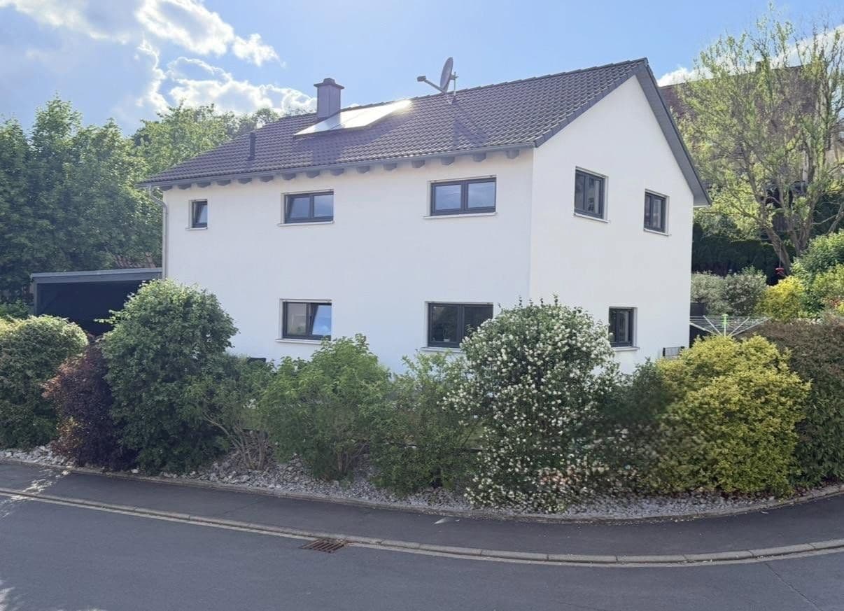 Predaj domu 145 m², pozemek 489 m², Güssgraben 12, Bad Kissingen, Bavorsko Predaj domu 145 m², pozemek 489 m², Güssgraben 12, Bad Kissingen, Bavorsko
