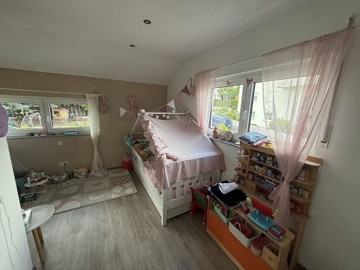 Predaj domu 145 m², pozemek 489 m², Güssgraben 12, Bad Kissingen, Bavorsko Predaj domu 145 m², pozemek 489 m², Güssgraben 12, Bad Kissingen, Bavorsko