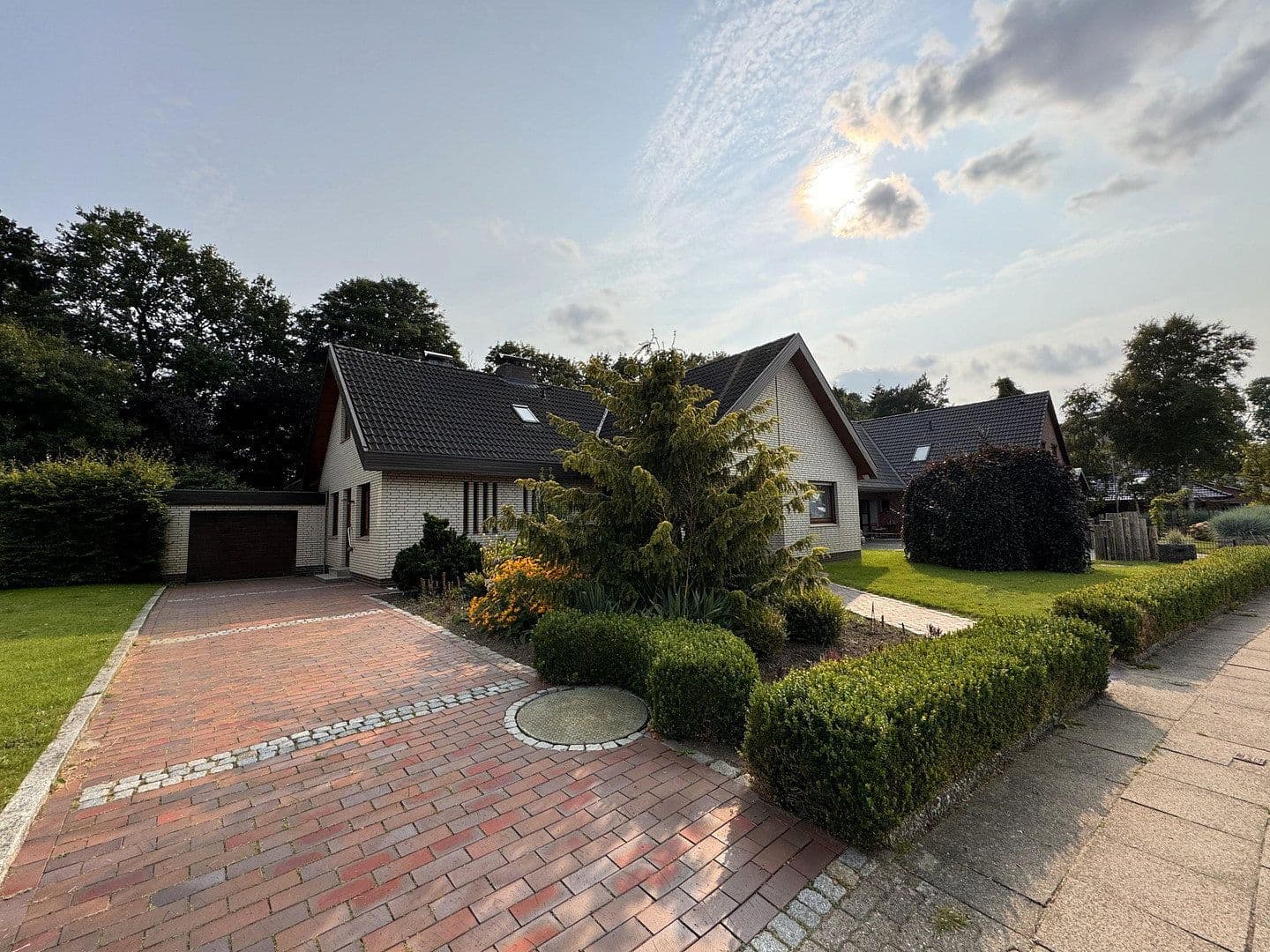 Predaj domu 182 m², pozemek 725 m², Theodor-Storm-Straße 35, Brunsbüttel, Šlezvicko-Holštajnsko Predaj domu 182 m², pozemek 725 m², Theodor-Storm-Straße 35, Brunsbüttel, Šlezvicko-Holštajnsko