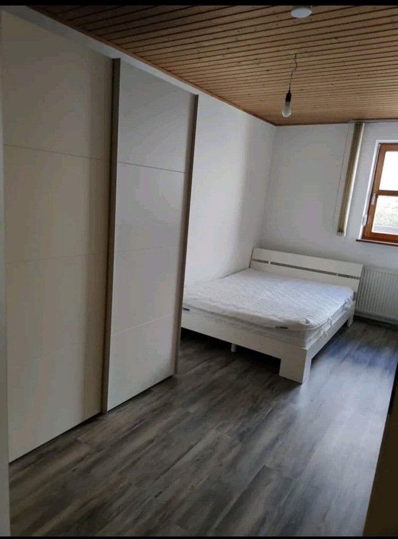 Prenájom bytu 2-izbový 60 m², Kirchheim am Neckar, Bádensko-Wurttembersko Prenájom bytu 2-izbový 60 m², Kirchheim am Neckar, Bádensko-Wurttembersko