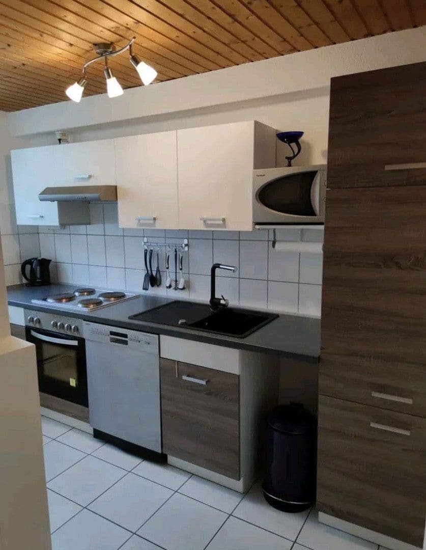 Prenájom bytu 2-izbový 60 m², Kirchheim am Neckar, Bádensko-Wurttembersko Prenájom bytu 2-izbový 60 m², Kirchheim am Neckar, Bádensko-Wurttembersko