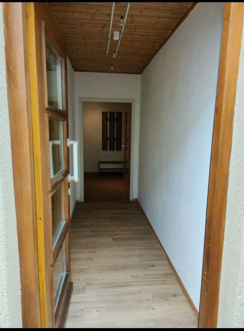 Prenájom bytu 2-izbový 60 m², Kirchheim am Neckar, Bádensko-Wurttembersko Prenájom bytu 2-izbový 60 m², Kirchheim am Neckar, Bádensko-Wurttembersko