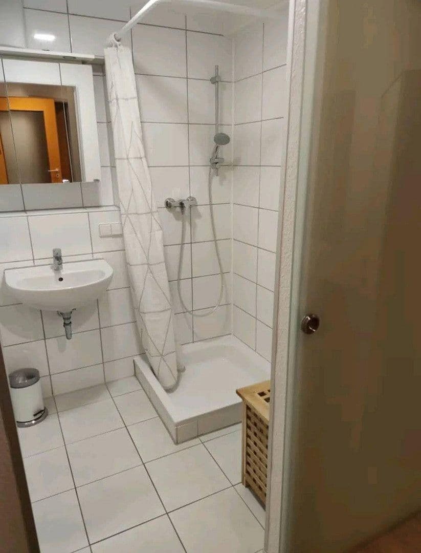 Prenájom bytu 2-izbový 60 m², Kirchheim am Neckar, Bádensko-Wurttembersko Prenájom bytu 2-izbový 60 m², Kirchheim am Neckar, Bádensko-Wurttembersko