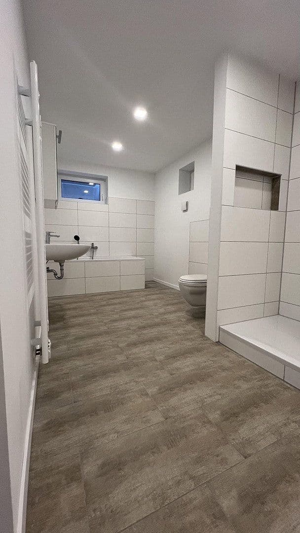 Prenájom bytu 2-izbový 75 m², Otterbach, Porýnie-Falcko Prenájom bytu 2-izbový 75 m², Otterbach, Porýnie-Falcko