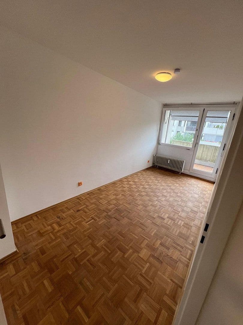 Prenájom bytu 6-izbový 160 m², Bodman-Ludwigshafen, Bádensko-Wurttembersko Prenájom bytu 6-izbový 160 m², Bodman-Ludwigshafen, Bádensko-Wurttembersko