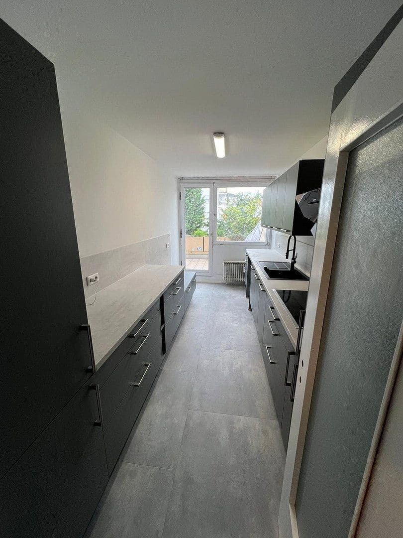 Prenájom bytu 6-izbový 160 m², Bodman-Ludwigshafen, Bádensko-Wurttembersko Prenájom bytu 6-izbový 160 m², Bodman-Ludwigshafen, Bádensko-Wurttembersko