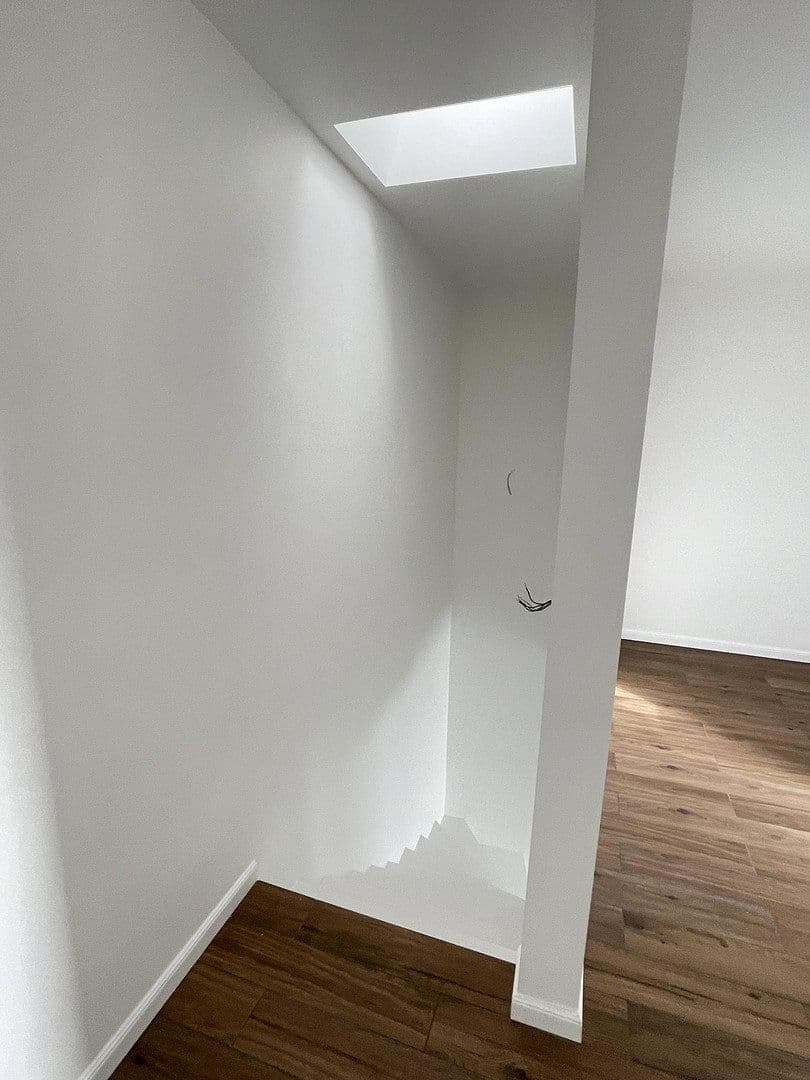 Prenájom domu 110 m², pozemek 300 m², Eibenweg 5, Köln, Severné Porýnie - Westfálsko Prenájom domu 110 m², pozemek 300 m², Eibenweg 5, Köln, Severné Porýnie - Westfálsko