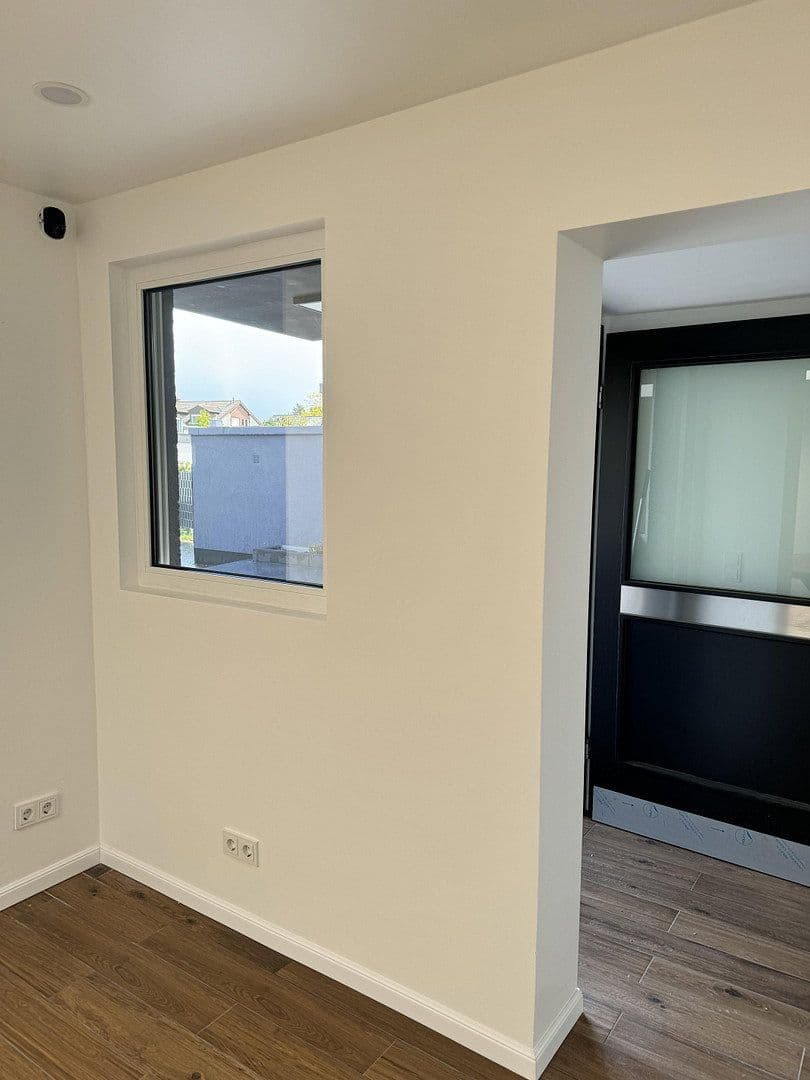 Prenájom domu 110 m², pozemek 300 m², Eibenweg 5, Köln, Severné Porýnie - Westfálsko Prenájom domu 110 m², pozemek 300 m², Eibenweg 5, Köln, Severné Porýnie - Westfálsko