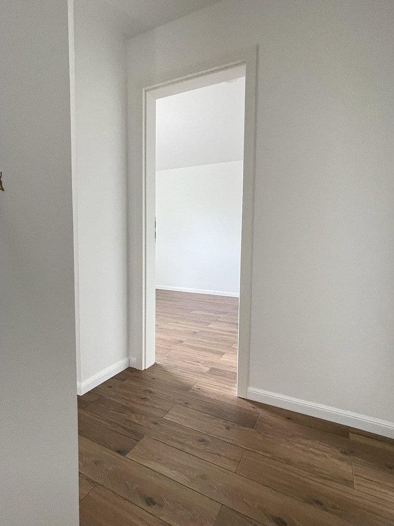 Prenájom domu 110 m², pozemek 300 m², Eibenweg 5, Köln, Severné Porýnie - Westfálsko Prenájom domu 110 m², pozemek 300 m², Eibenweg 5, Köln, Severné Porýnie - Westfálsko