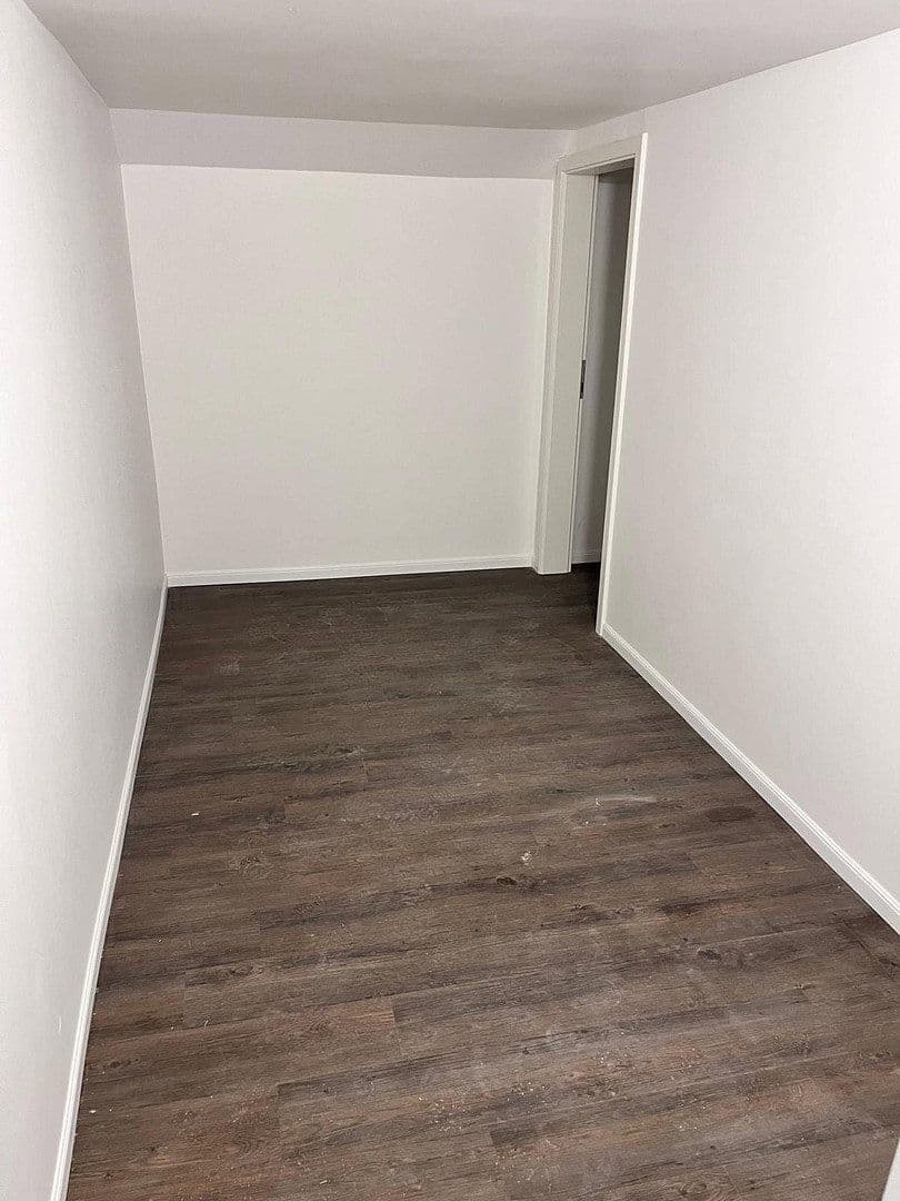 Prenájom domu 110 m², pozemek 300 m², Eibenweg 5, Köln, Severné Porýnie - Westfálsko Prenájom domu 110 m², pozemek 300 m², Eibenweg 5, Köln, Severné Porýnie - Westfálsko