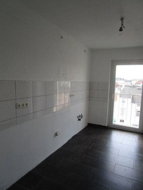Prenájom bytu 3-izbový 91 m², Gießen, Hesensko Prenájom bytu 3-izbový 91 m², Gießen, Hesensko